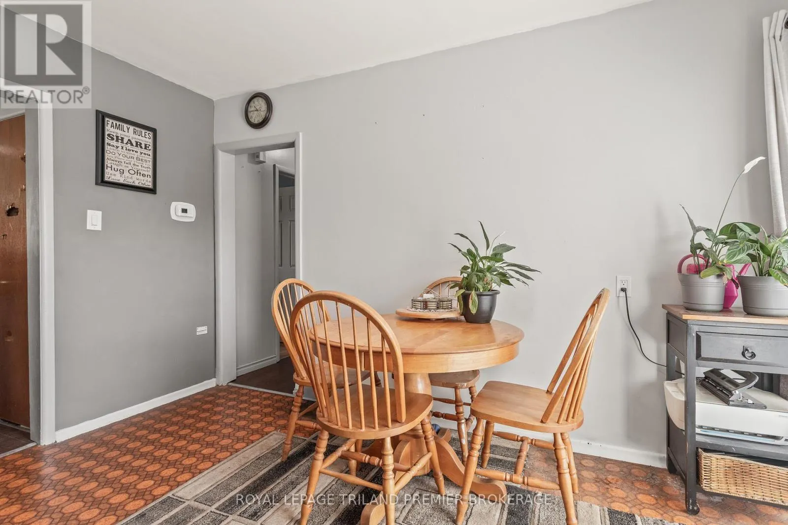 36 GENEVIVE CRESCENT