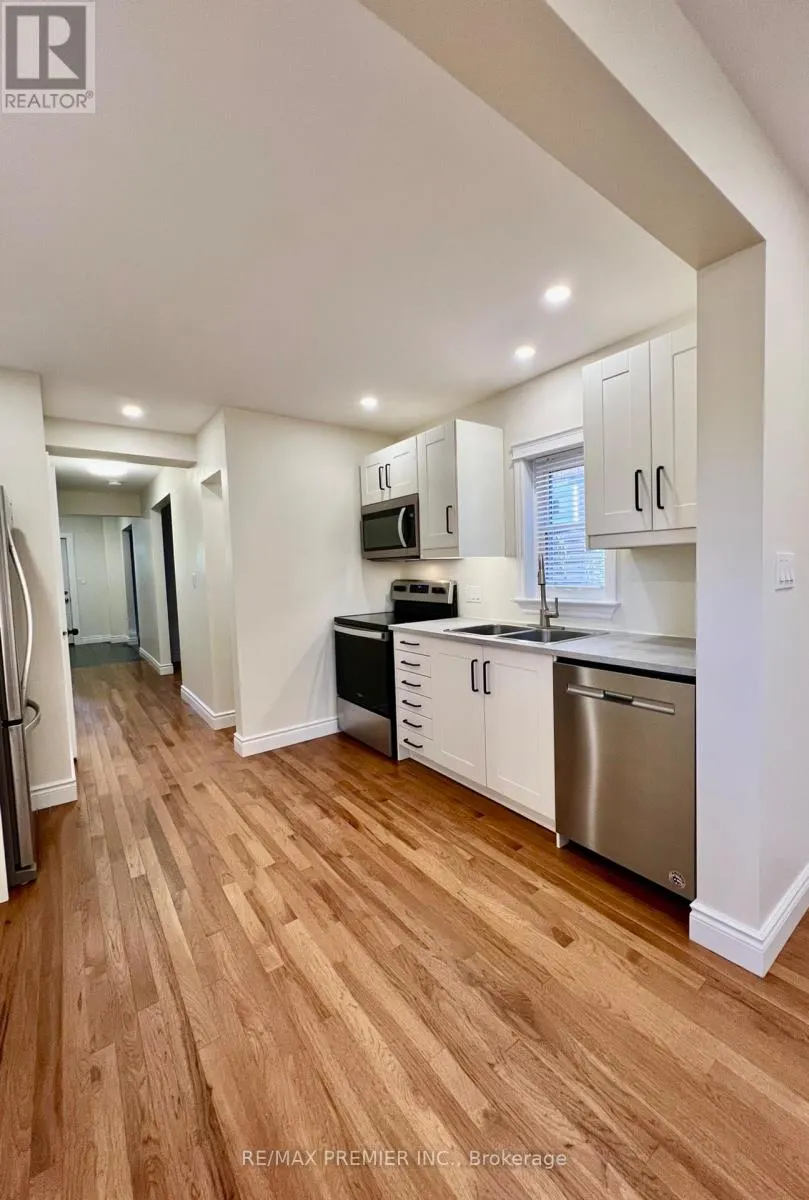 10 PATRICK ST