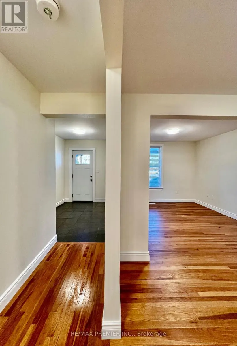10 PATRICK ST