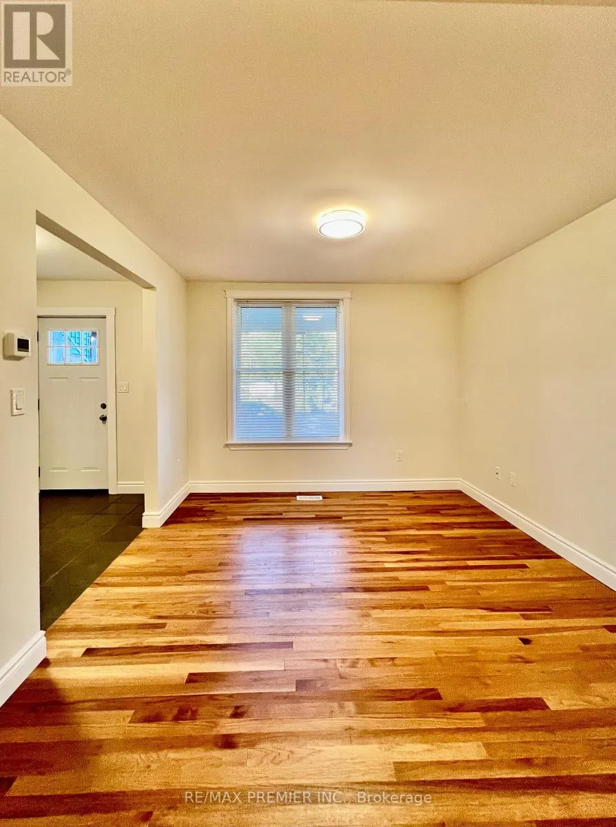 10 PATRICK ST