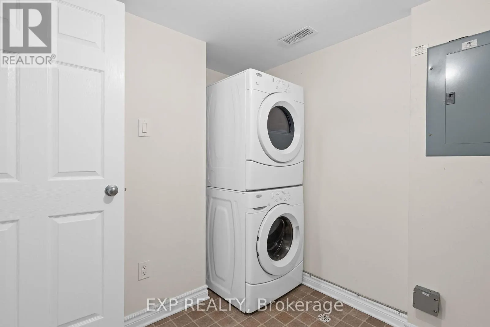 114-A LINDENSHADE DRIVE