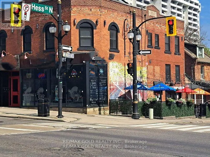 272 KING STREET W