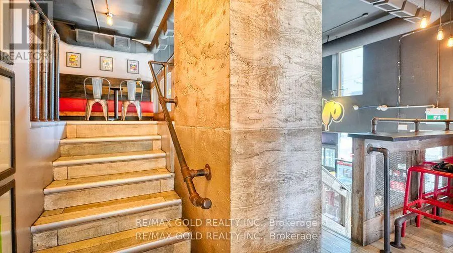 272 KING STREET W