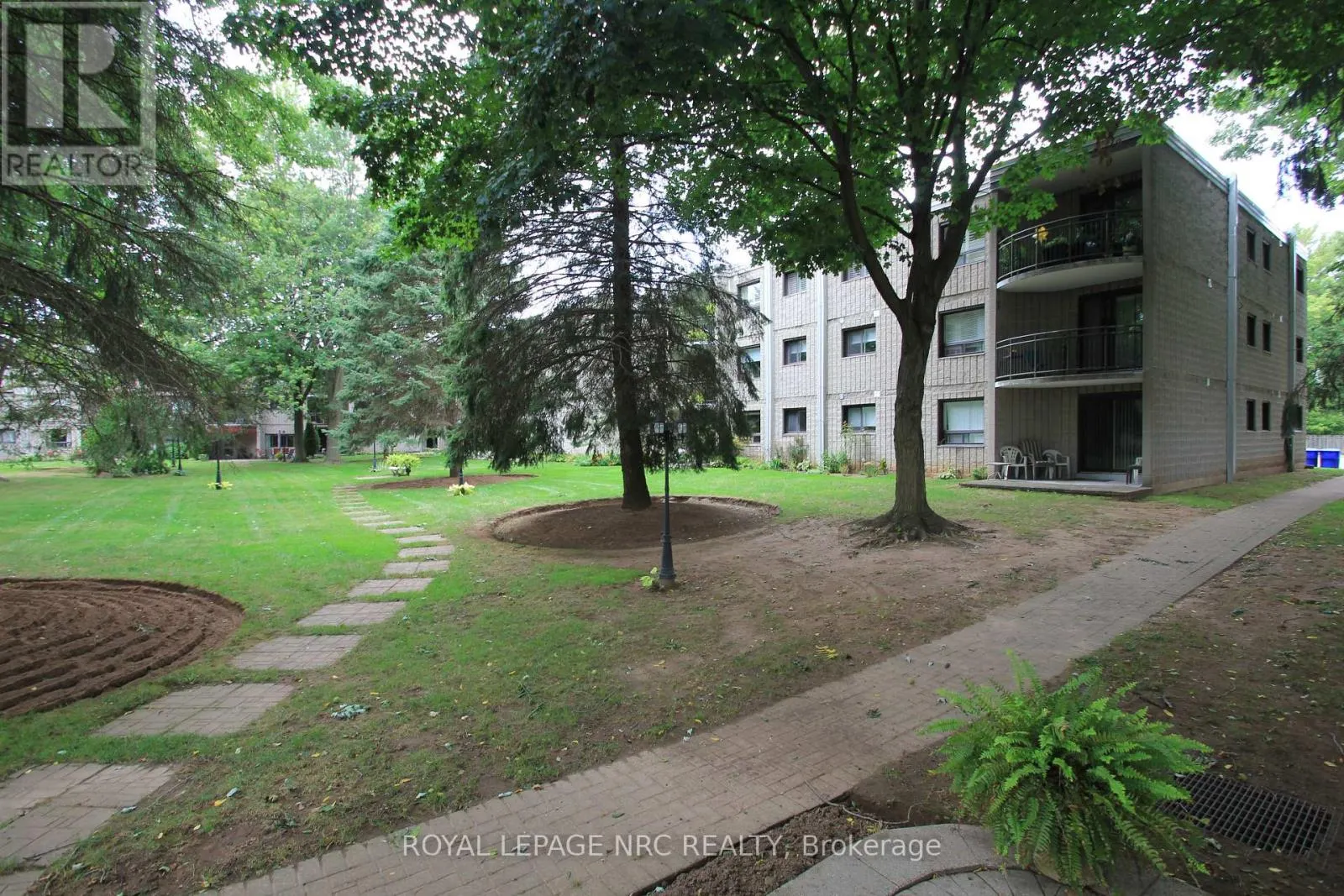 230 - 4658 DRUMMOND ROAD, #230