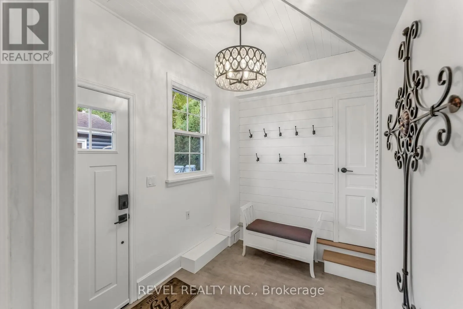 331 ST PAUL STREET W