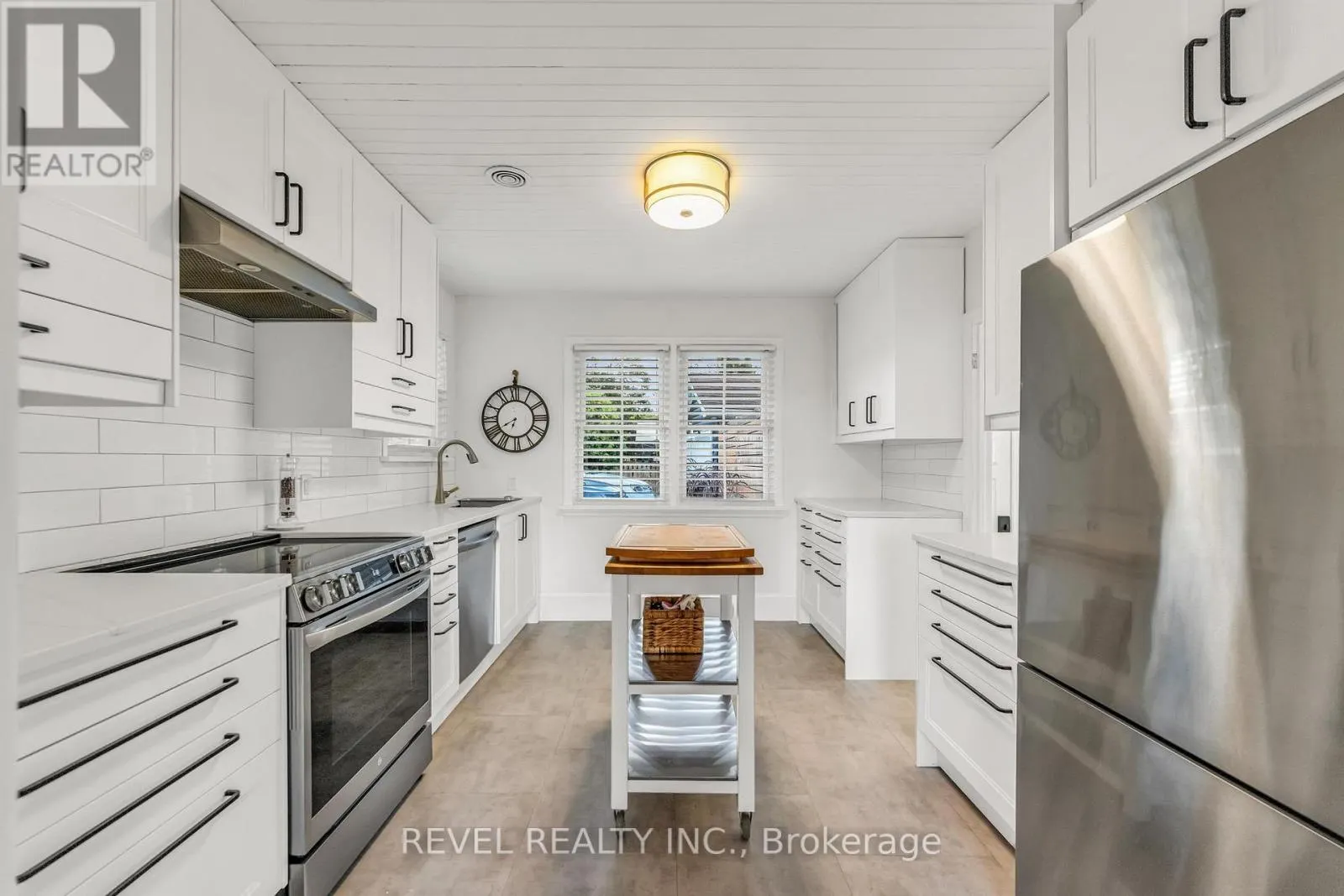 331 ST PAUL STREET W