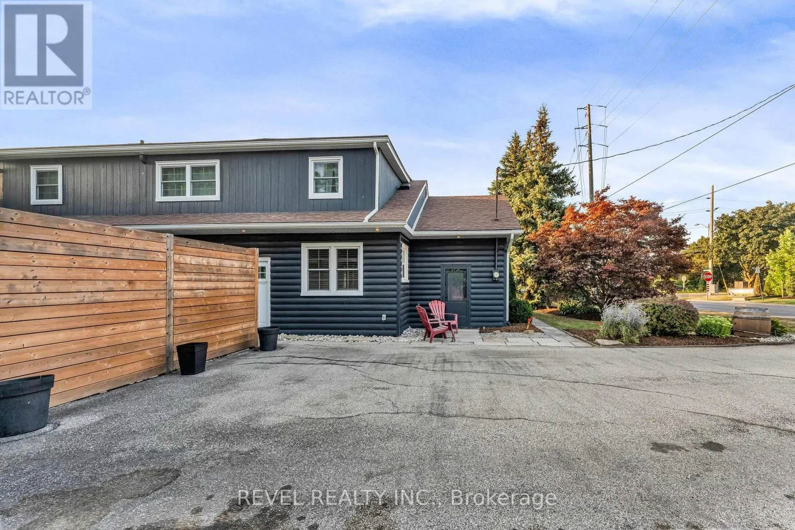 331 ST PAUL STREET W