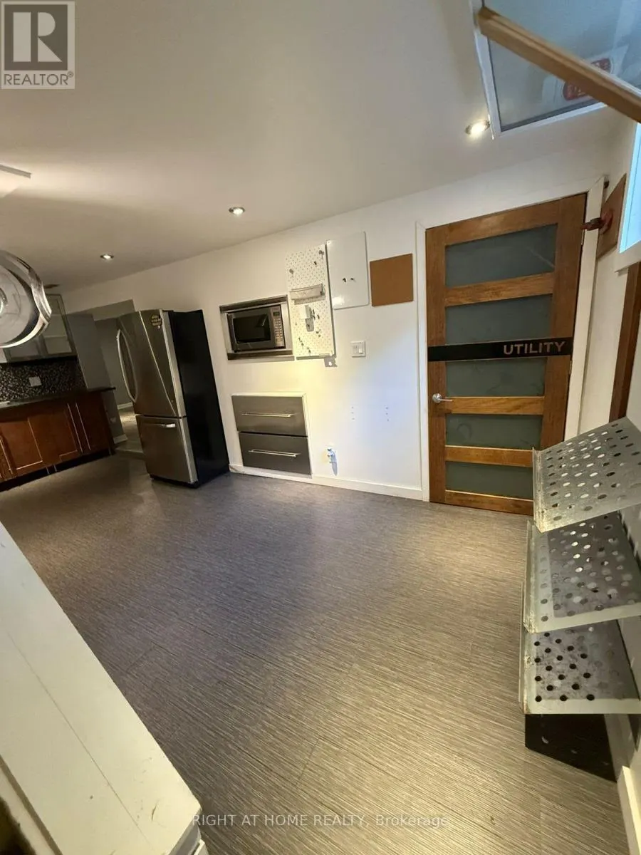 BASEMENT - 231 MICHAELMAS STREET