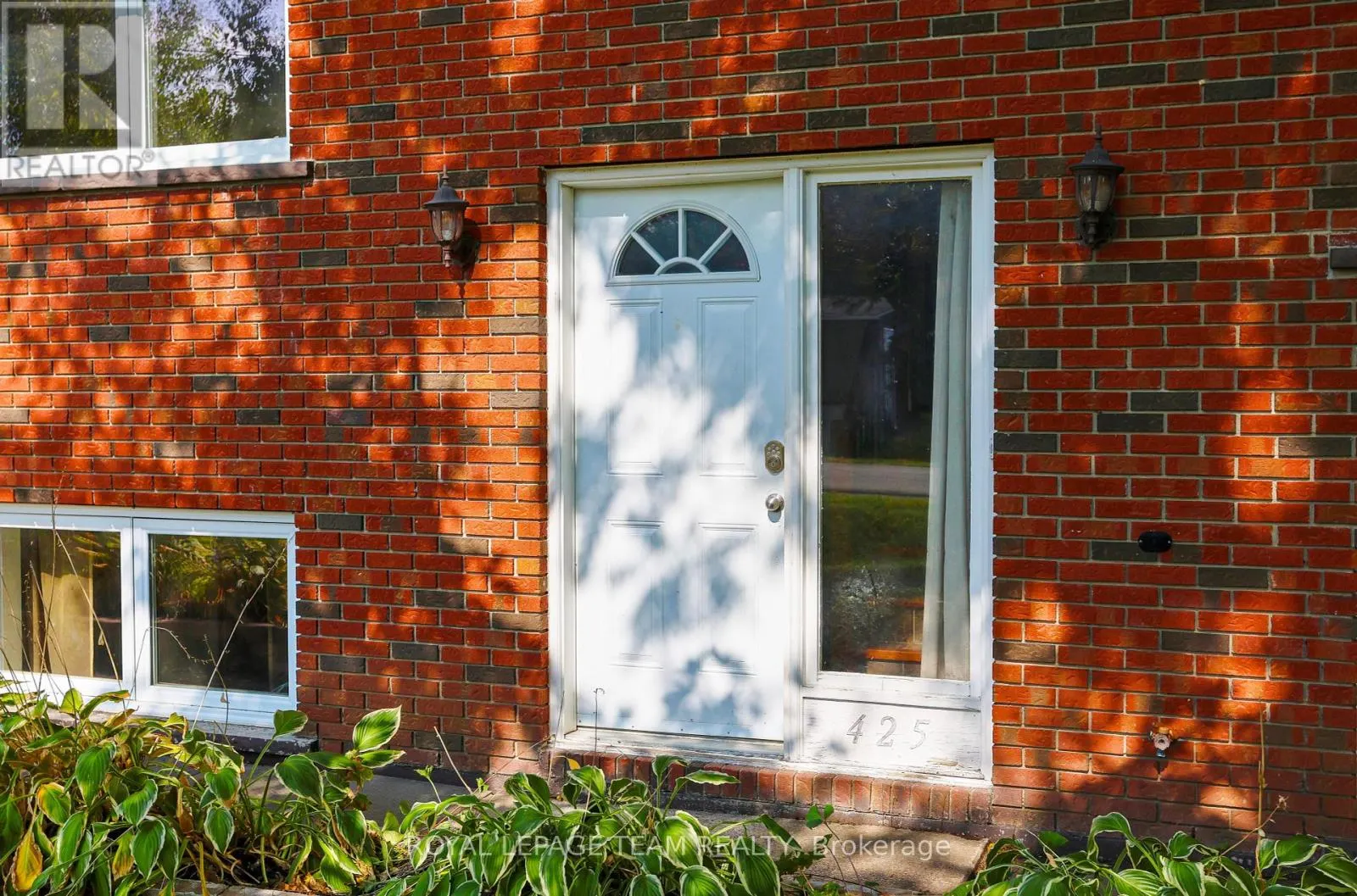 425 JOSEPH STREET