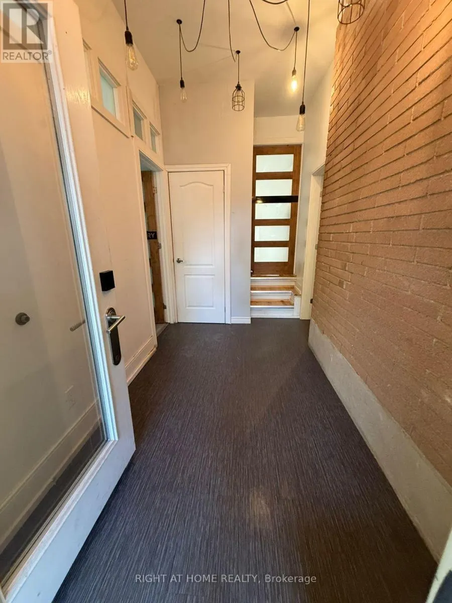 MAIN - 231 MICHAELMAS STREET