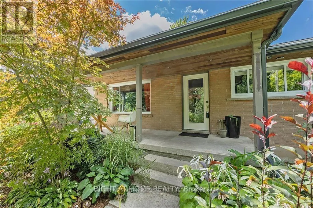 MAIN - 231 MICHAELMAS STREET