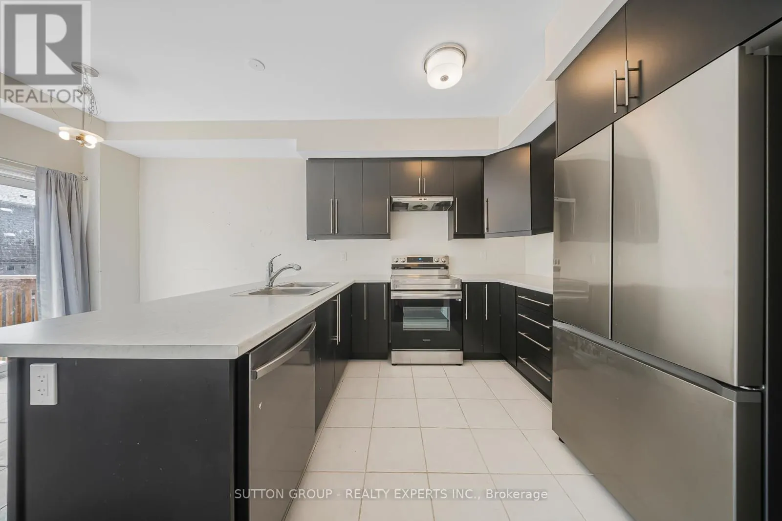 69 - 620 COLBORNE STREET W