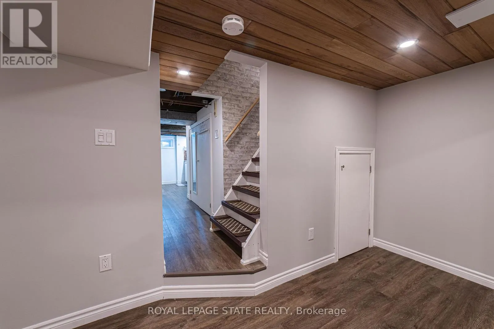12 MAPLE AVENUE