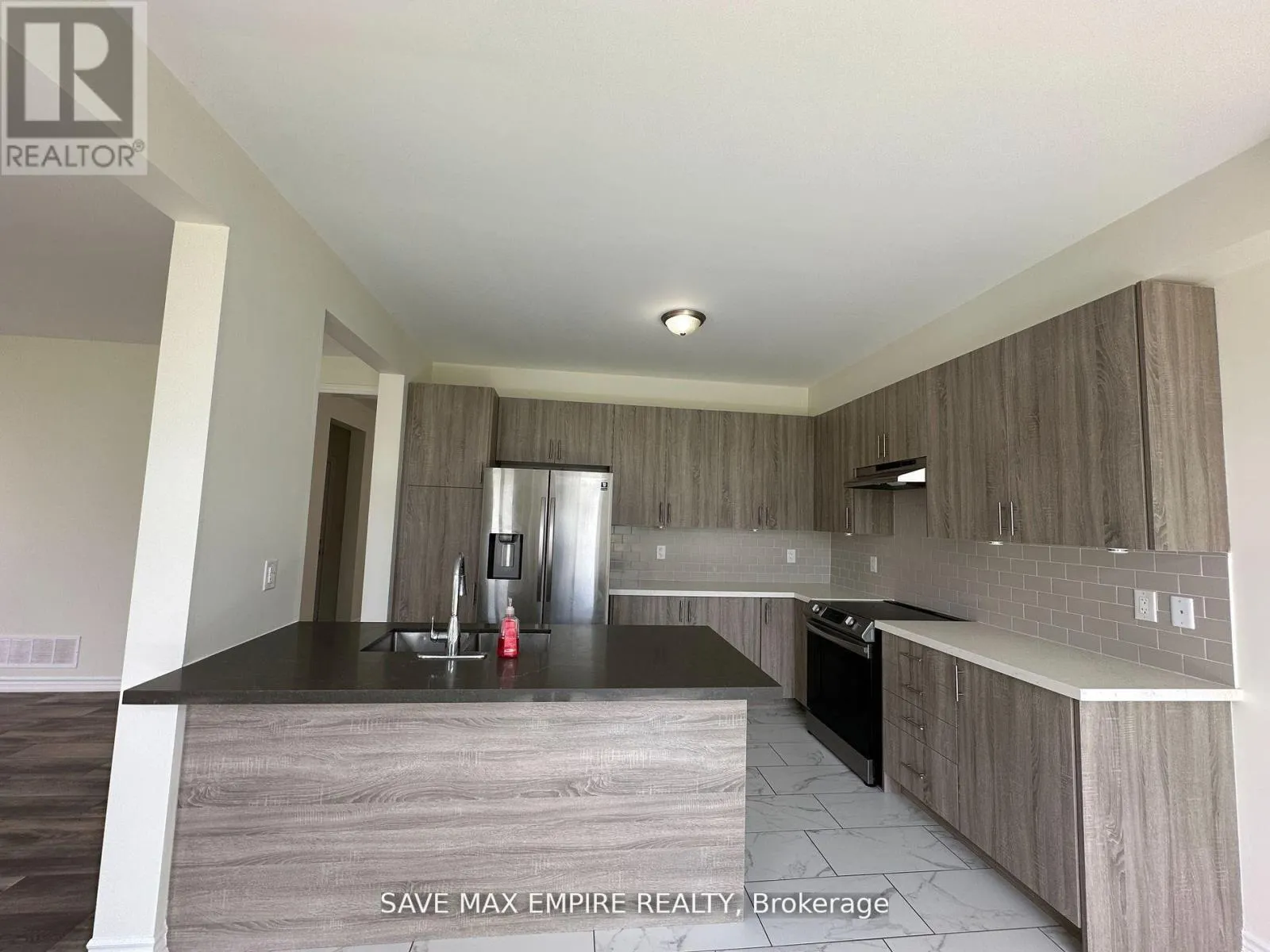 1499 MARINA DRIVE