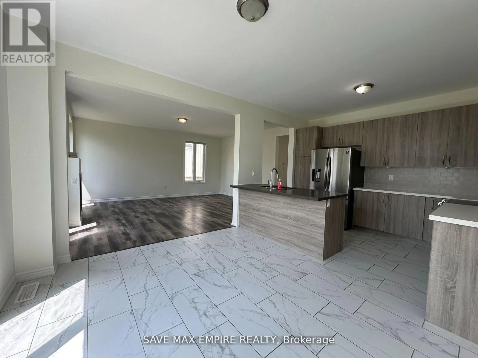 1499 MARINA DRIVE