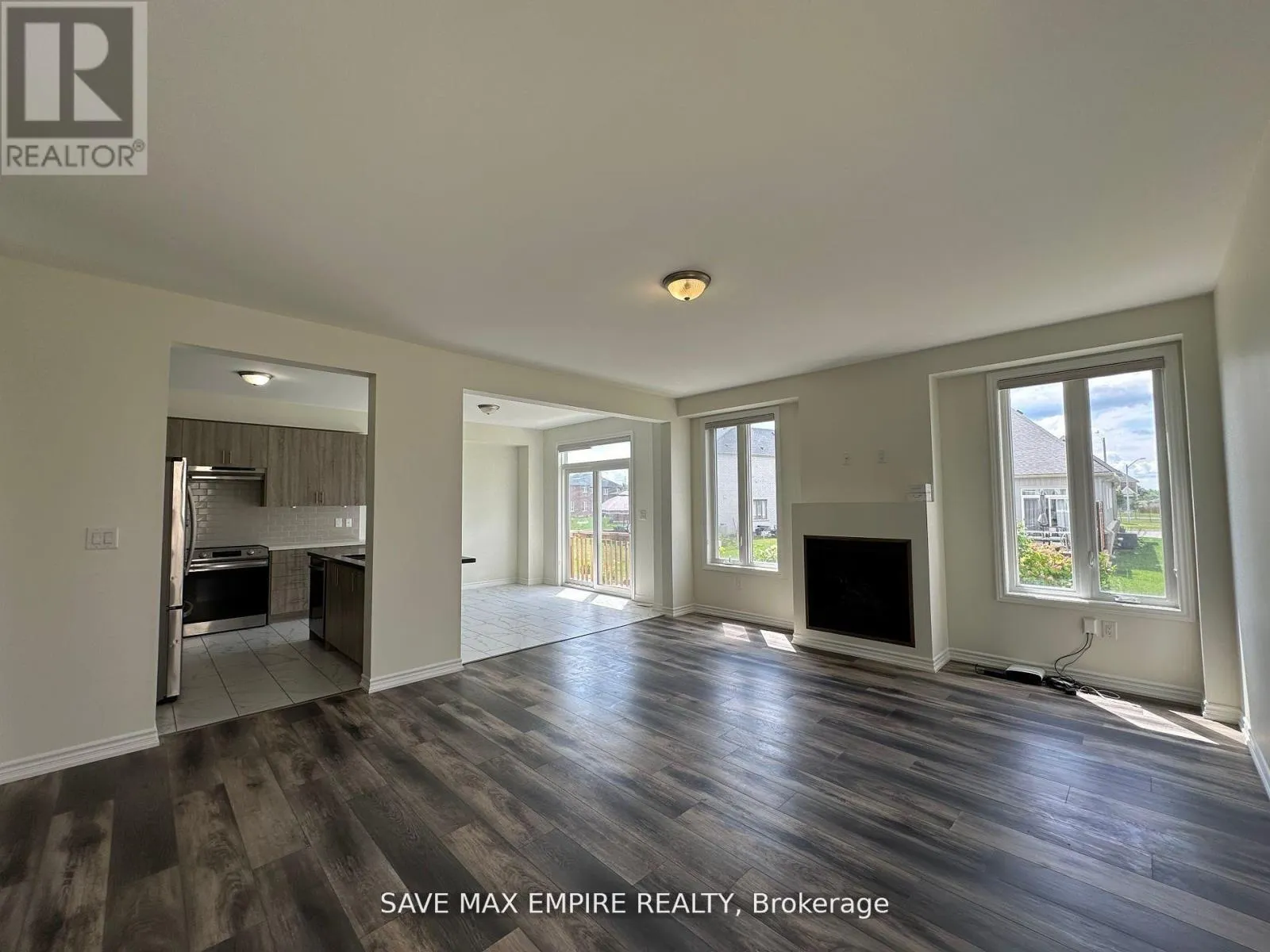 1499 MARINA DRIVE