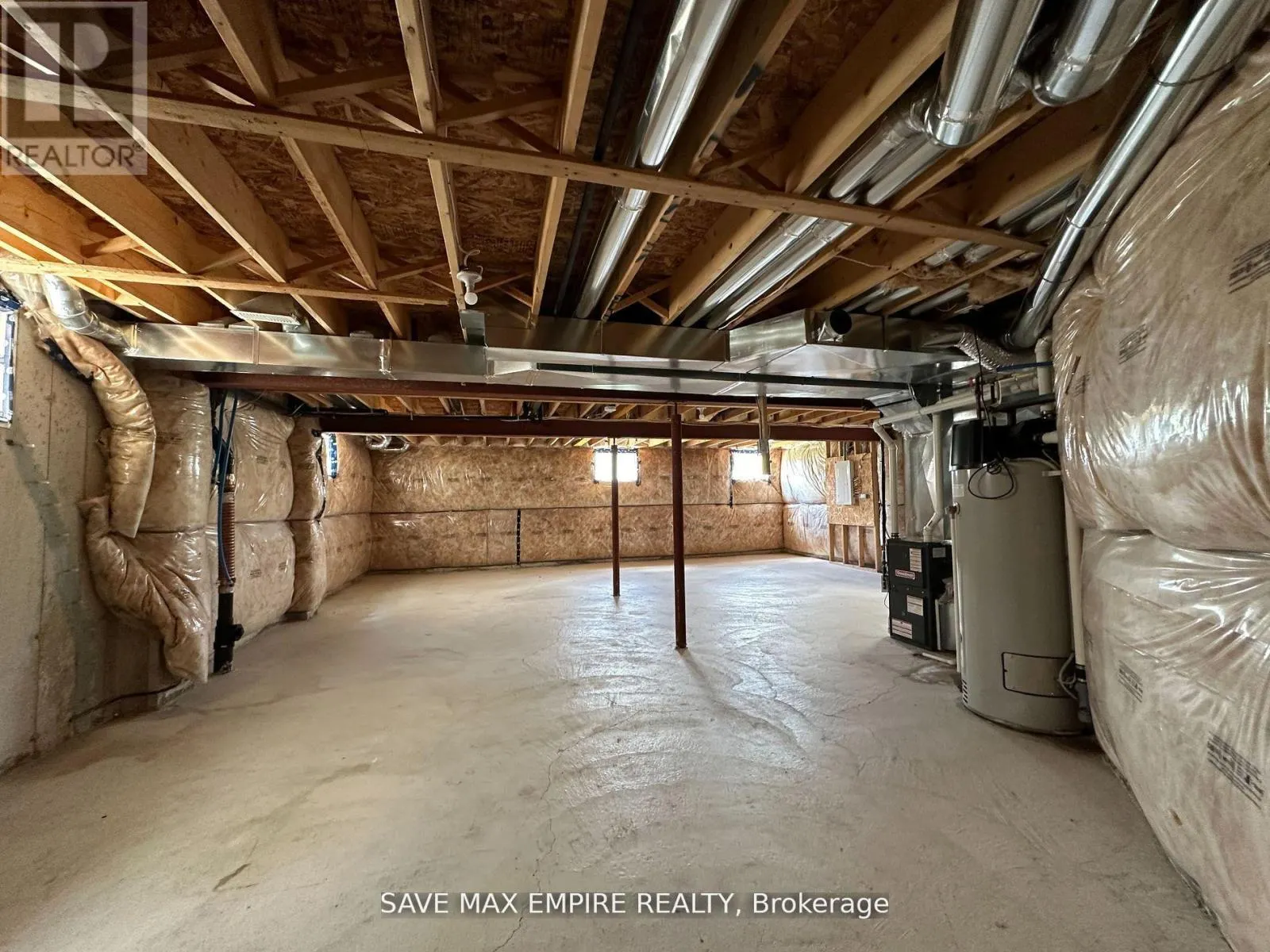 1499 MARINA DRIVE