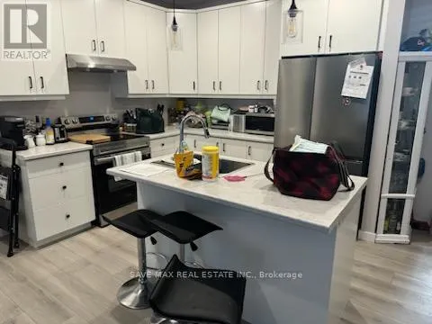 22 SUMMIT CRESCENT