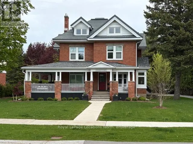 4 - 20 ALICE STREET E, #4