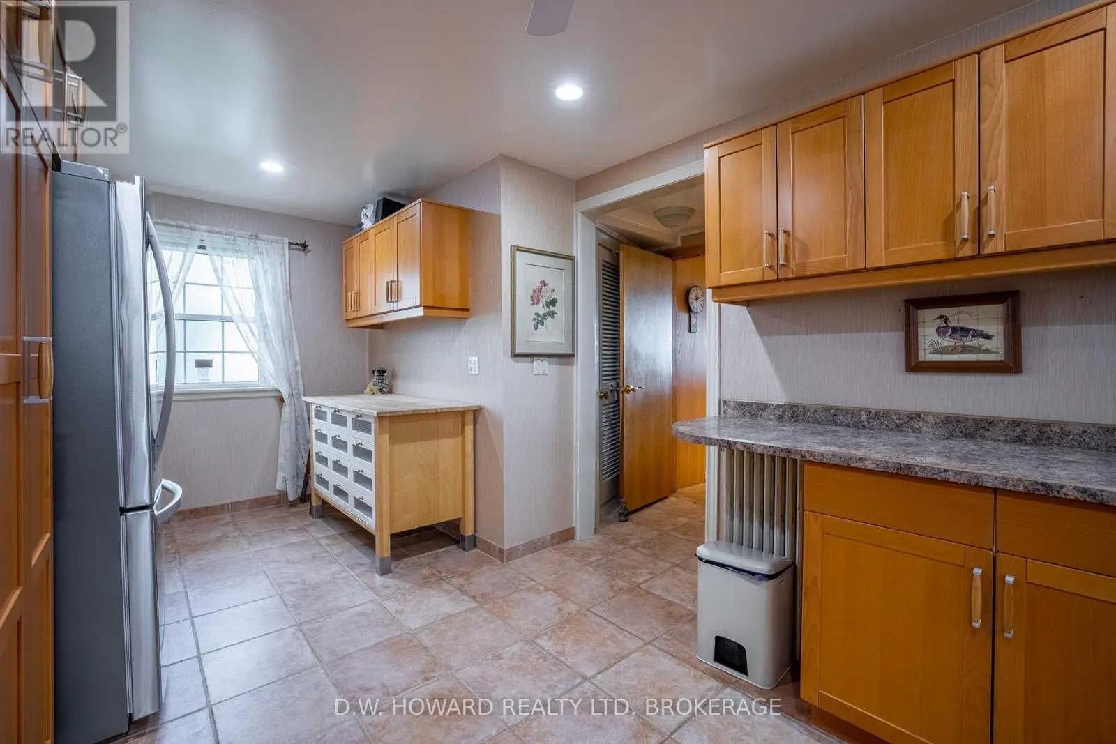 3689 NIAGARA BOULEVARD