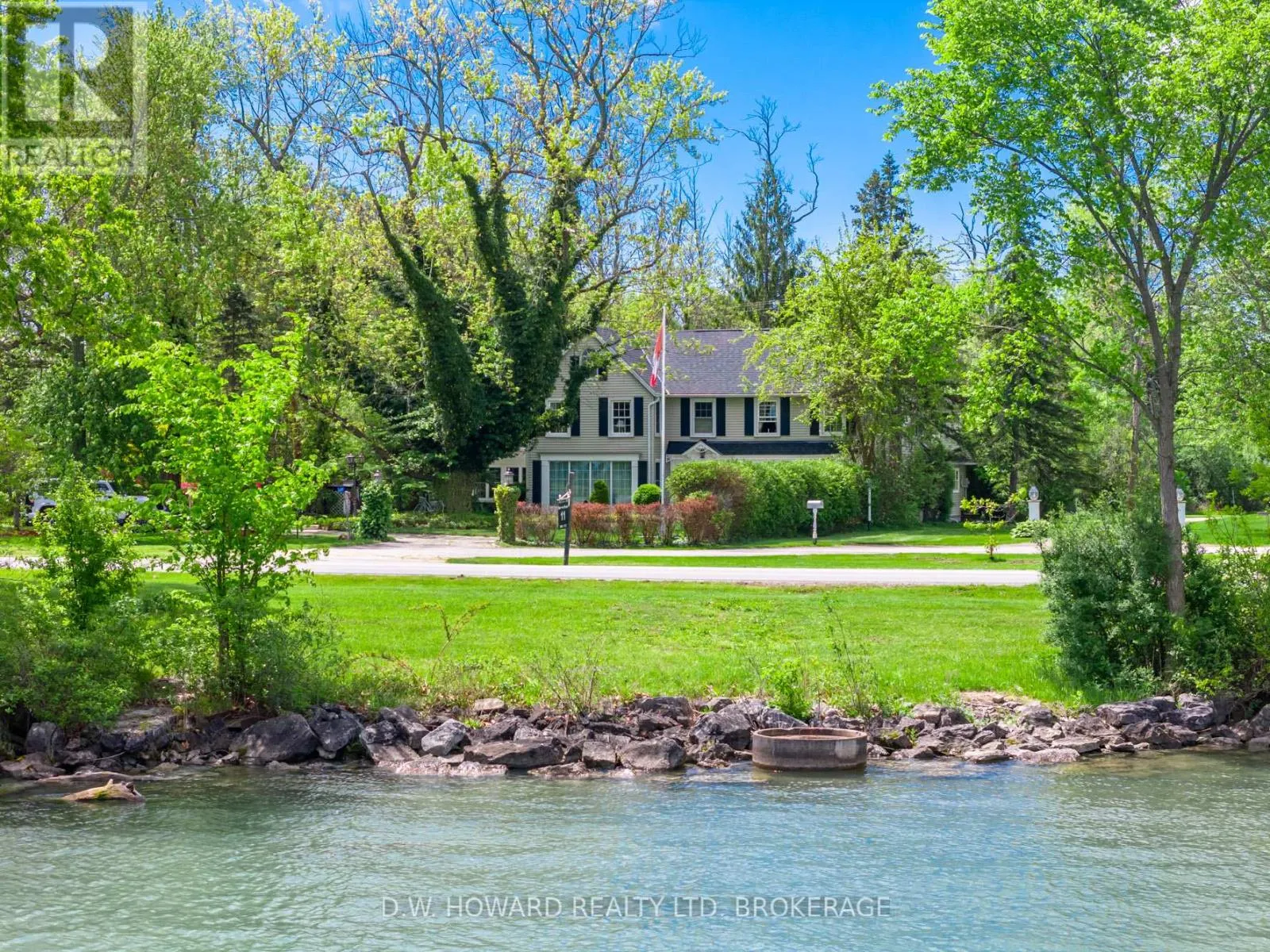 3689 NIAGARA BOULEVARD
