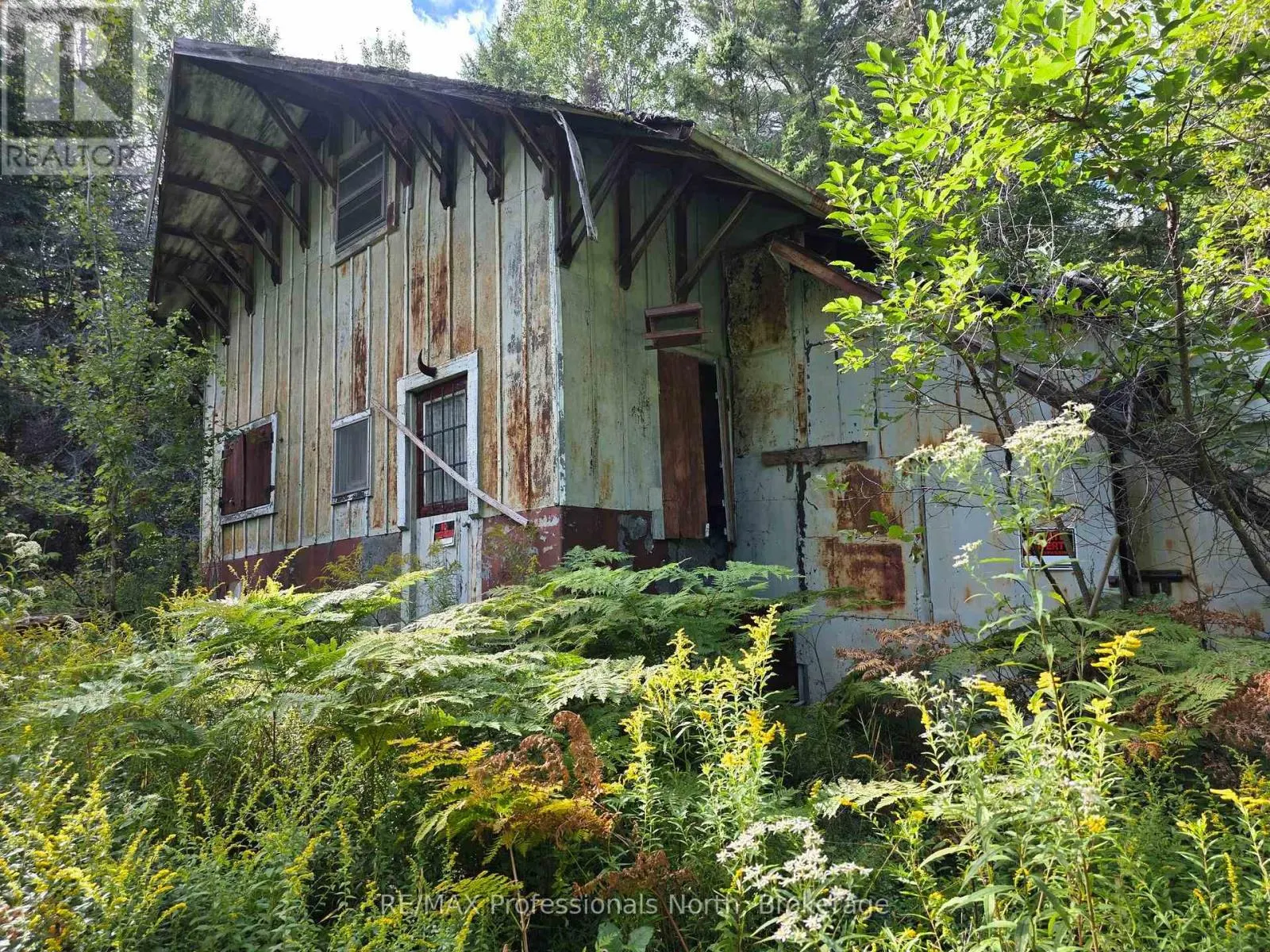 671 LYNX LAKE ROAD