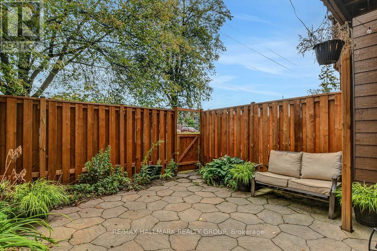 2094 ERIC CRESCENT