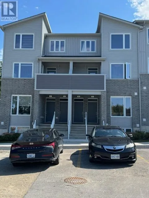990 DEVERON CRESCENT