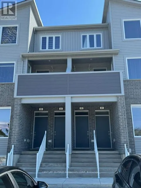990 DEVERON CRESCENT