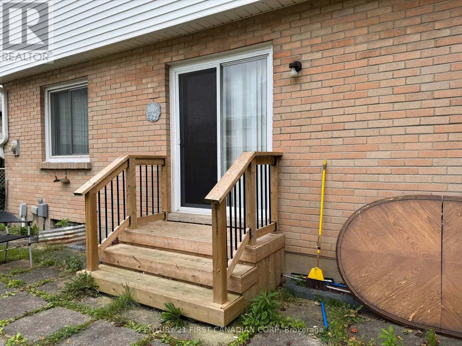 53 ARCHER CRESCENT