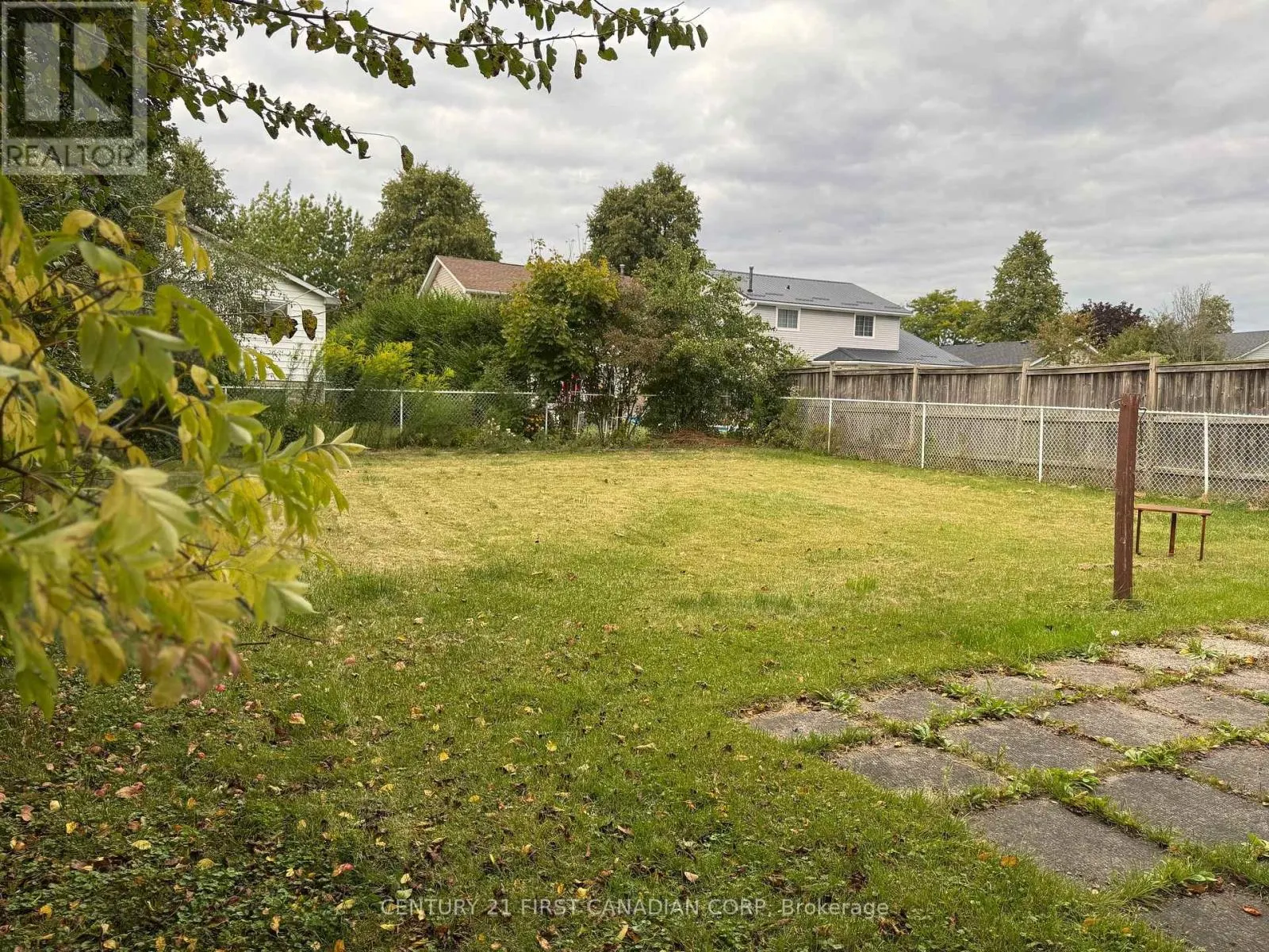 53 ARCHER CRESCENT