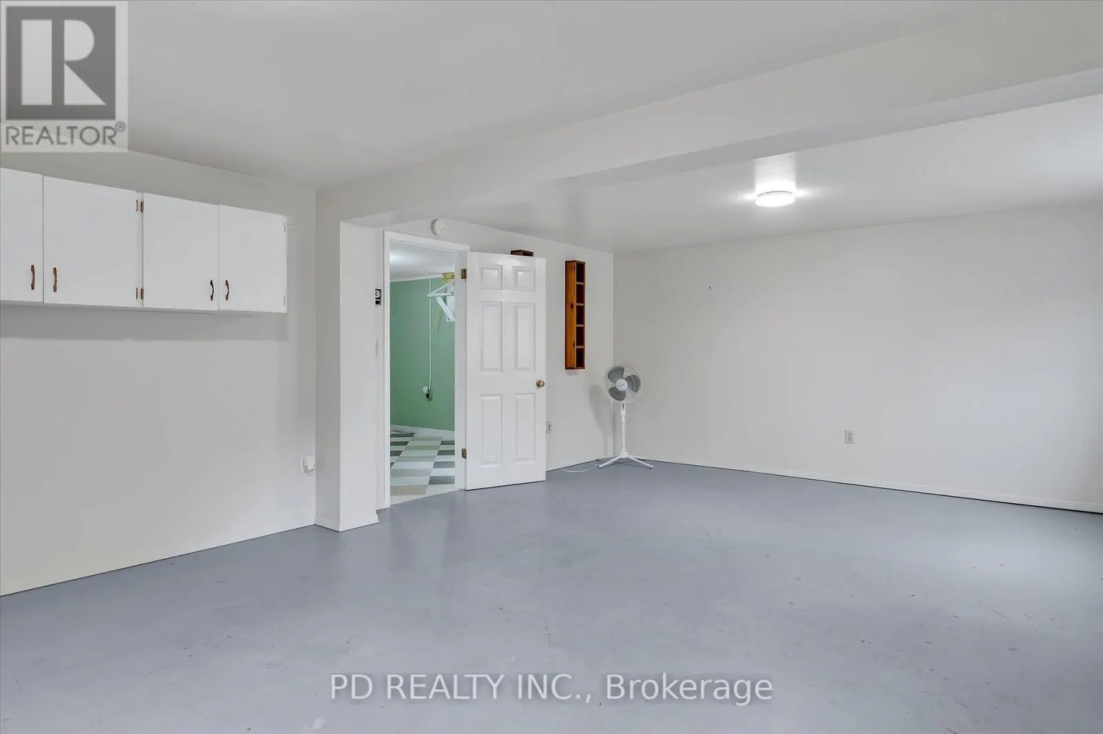 28 BOND STREET E