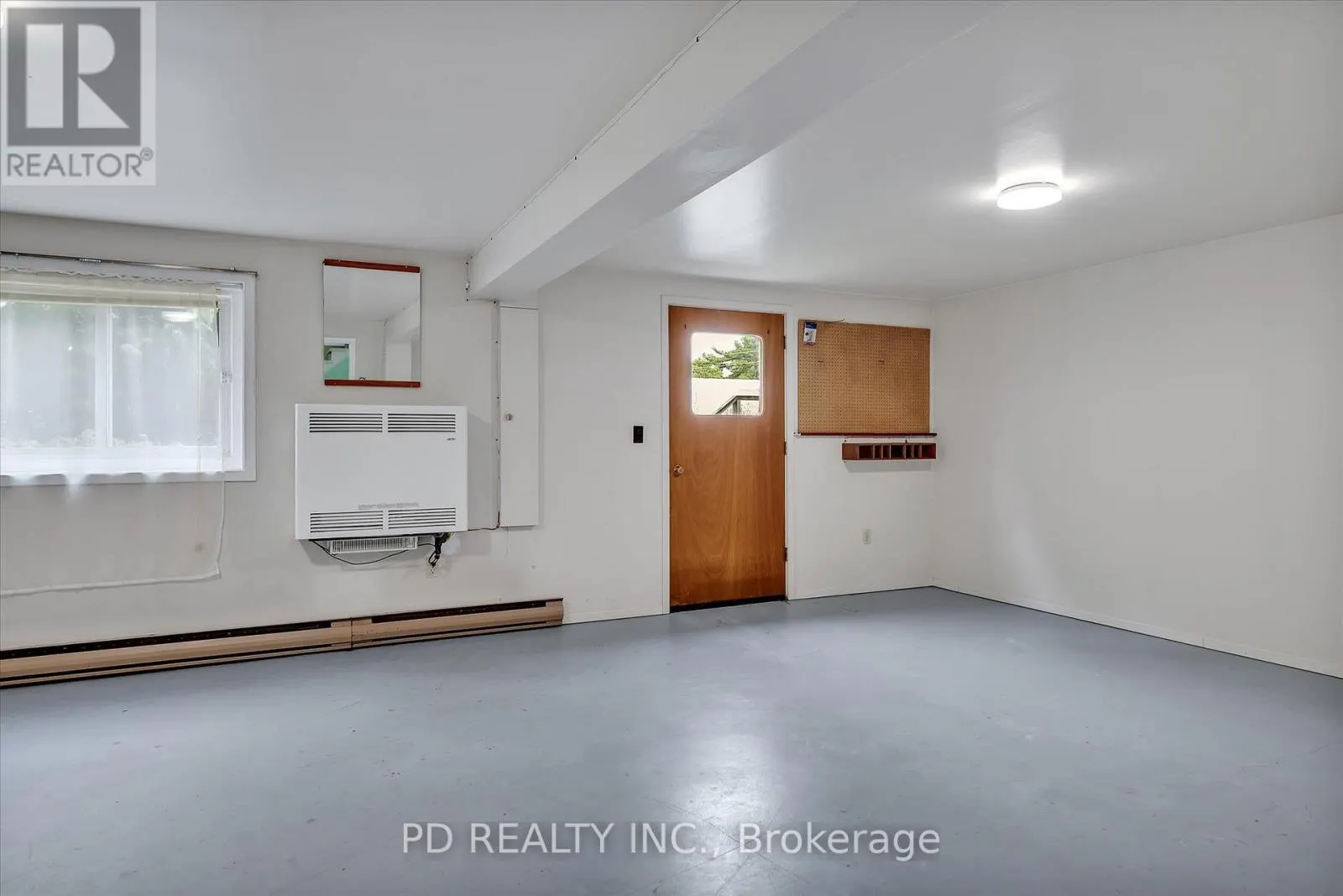 28 BOND STREET E