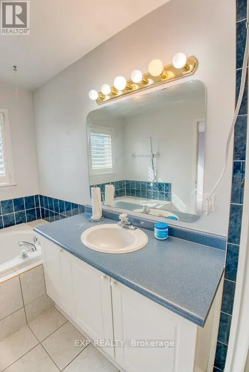 4626 OGILVIE WALK CRESCENT