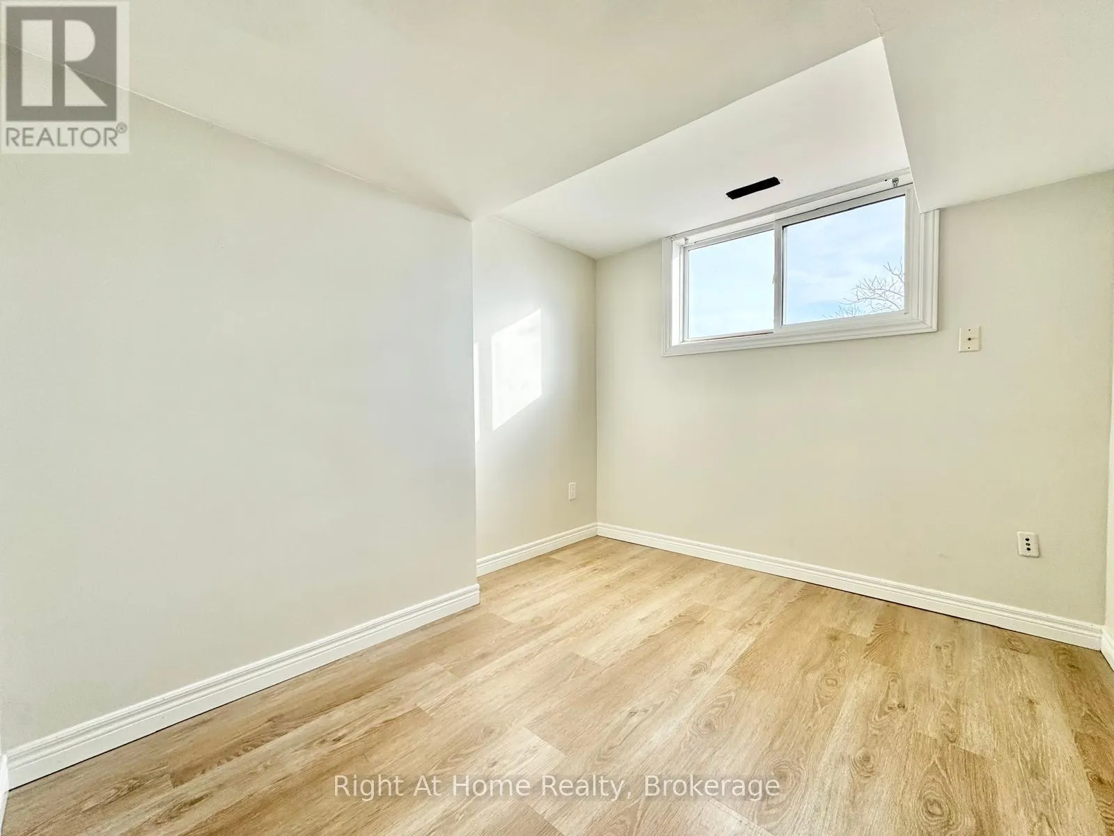 221 FIRST ROAD E