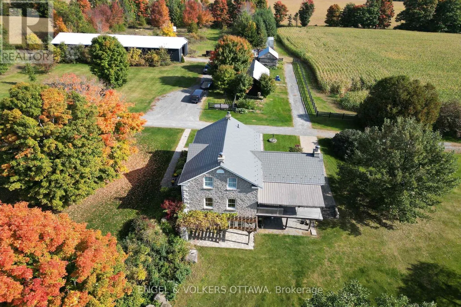 3000/2980 ROGER STEVENS DRIVE