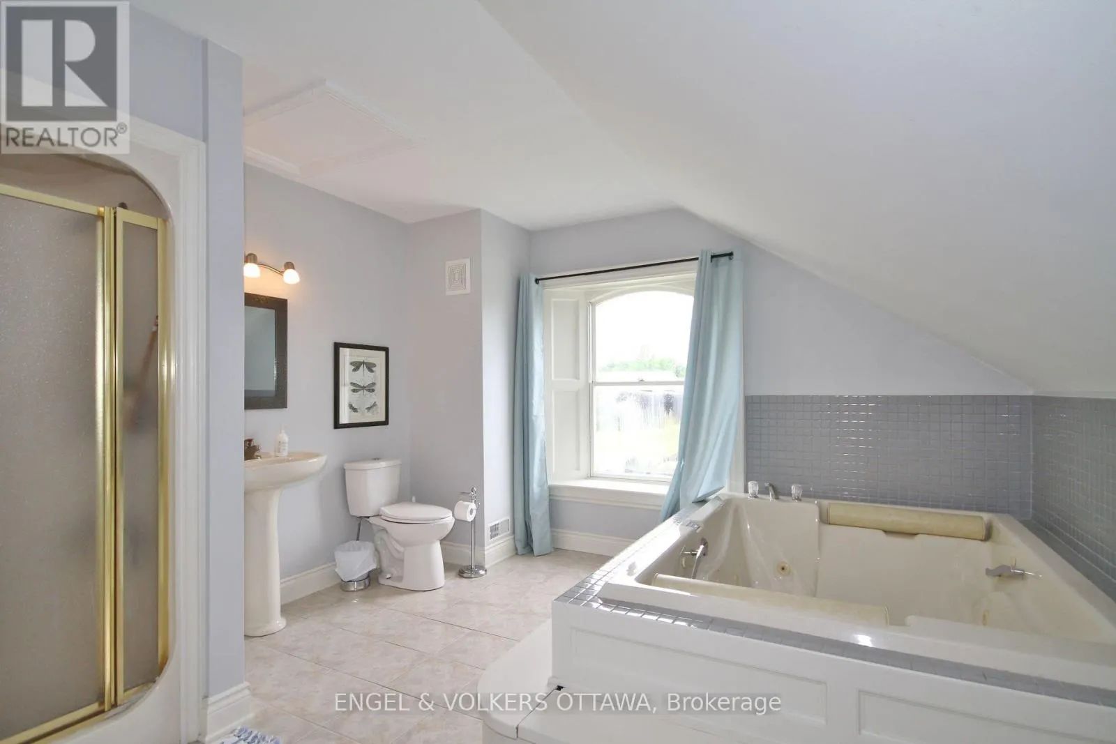 3000/2980 ROGER STEVENS DRIVE