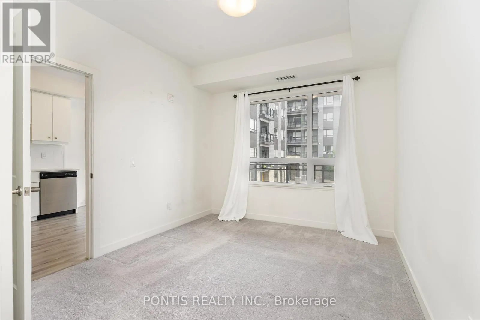 207 - 251 NORTHFIELD DRIVE E