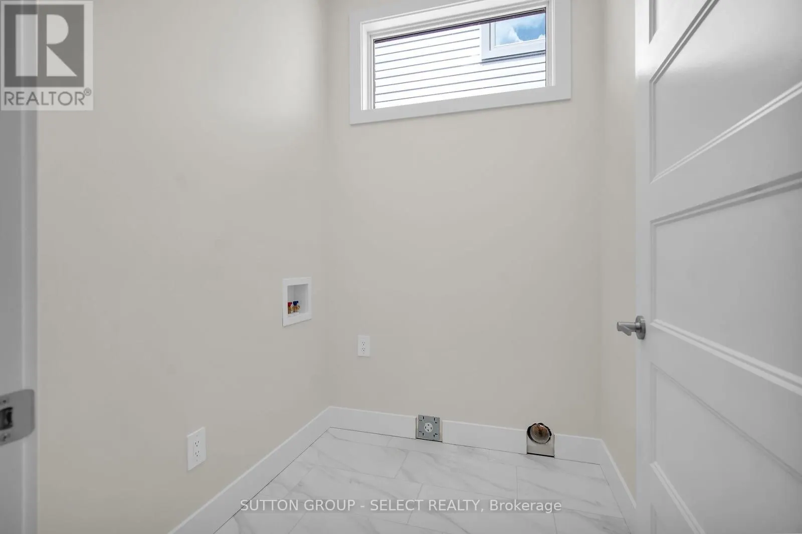 14 - 7966 FALLON DRIVE, #14