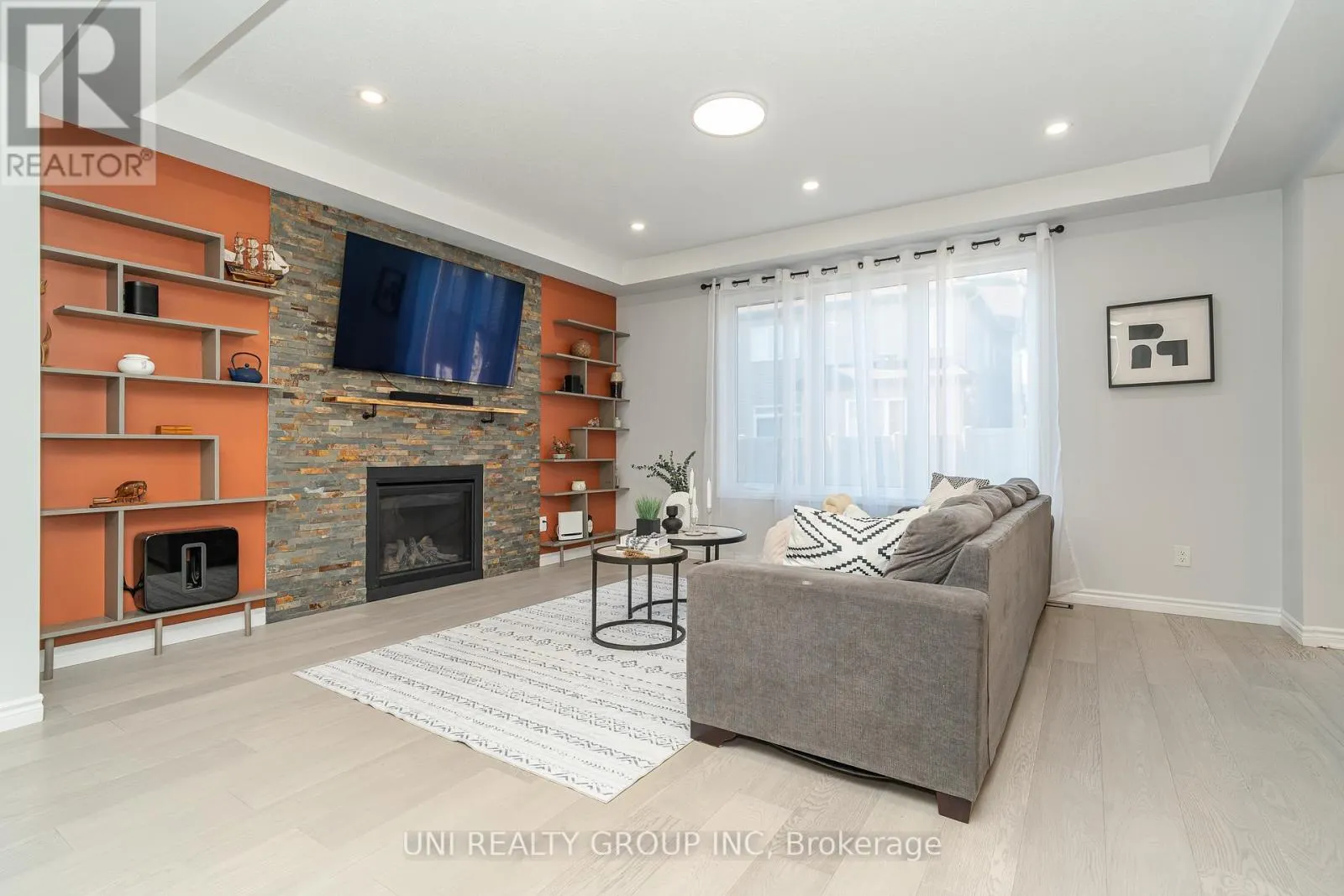 309 PROXIMA TERRACE