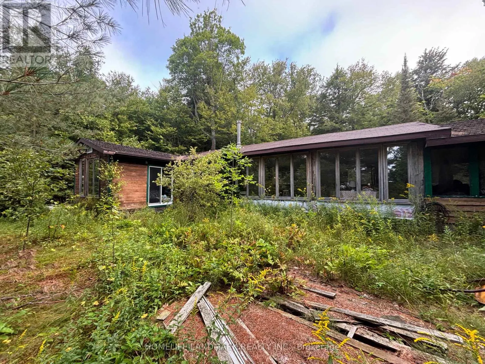 1663 MISSISSAUGI BAY ROAD