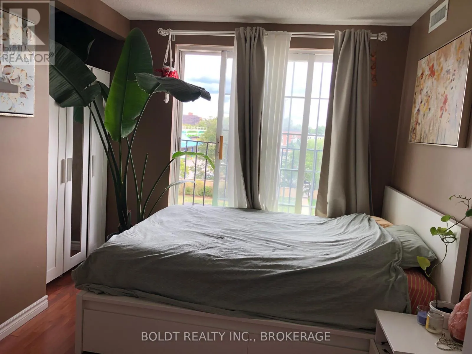 135 JAMES ST S 304 STREET