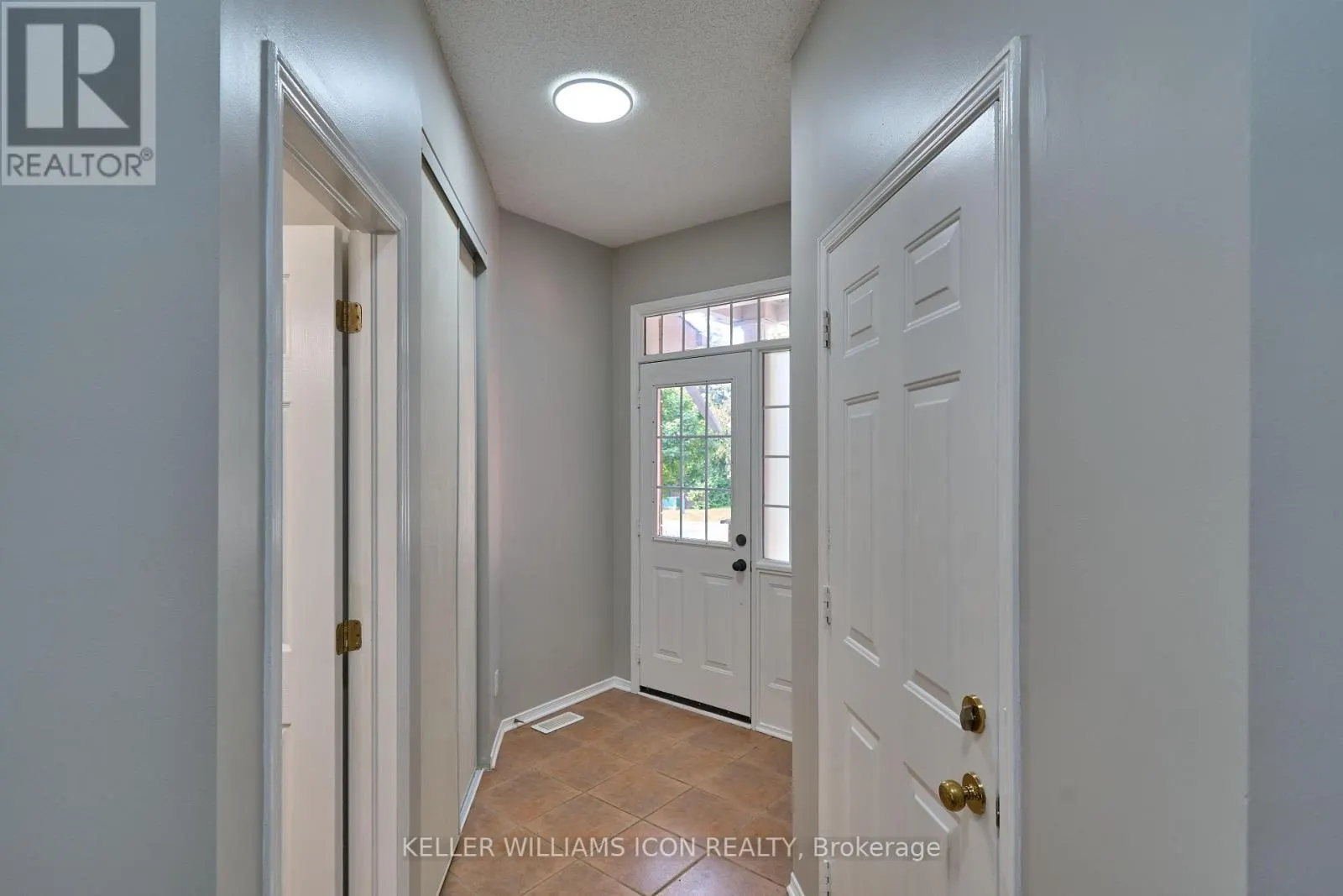 71 HEMLO CRESCENT