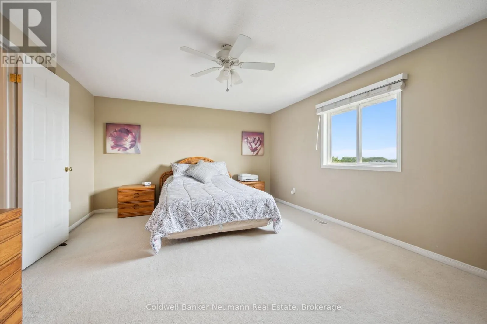 60 HASLER CRESCENT