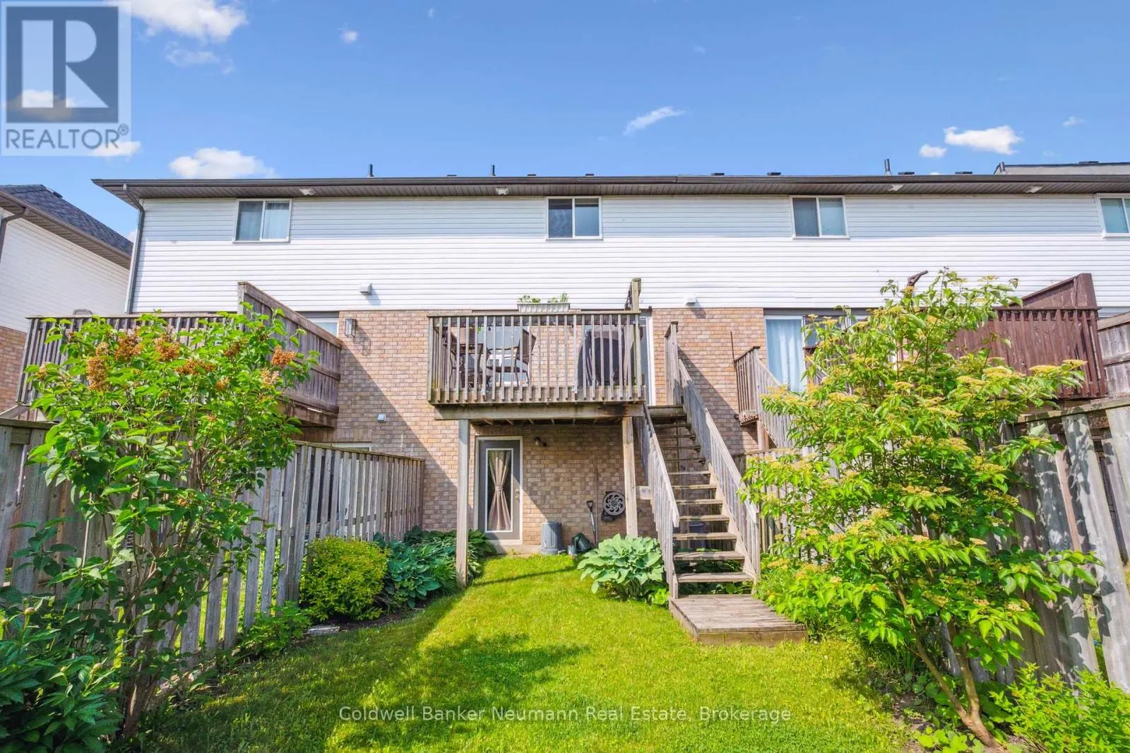 60 HASLER CRESCENT