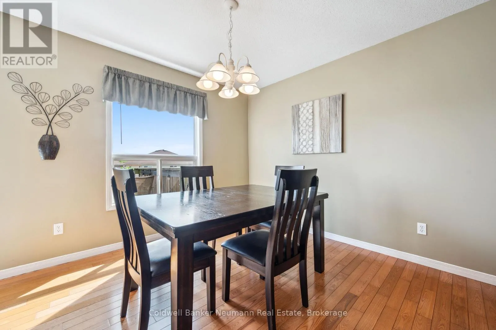 60 HASLER CRESCENT