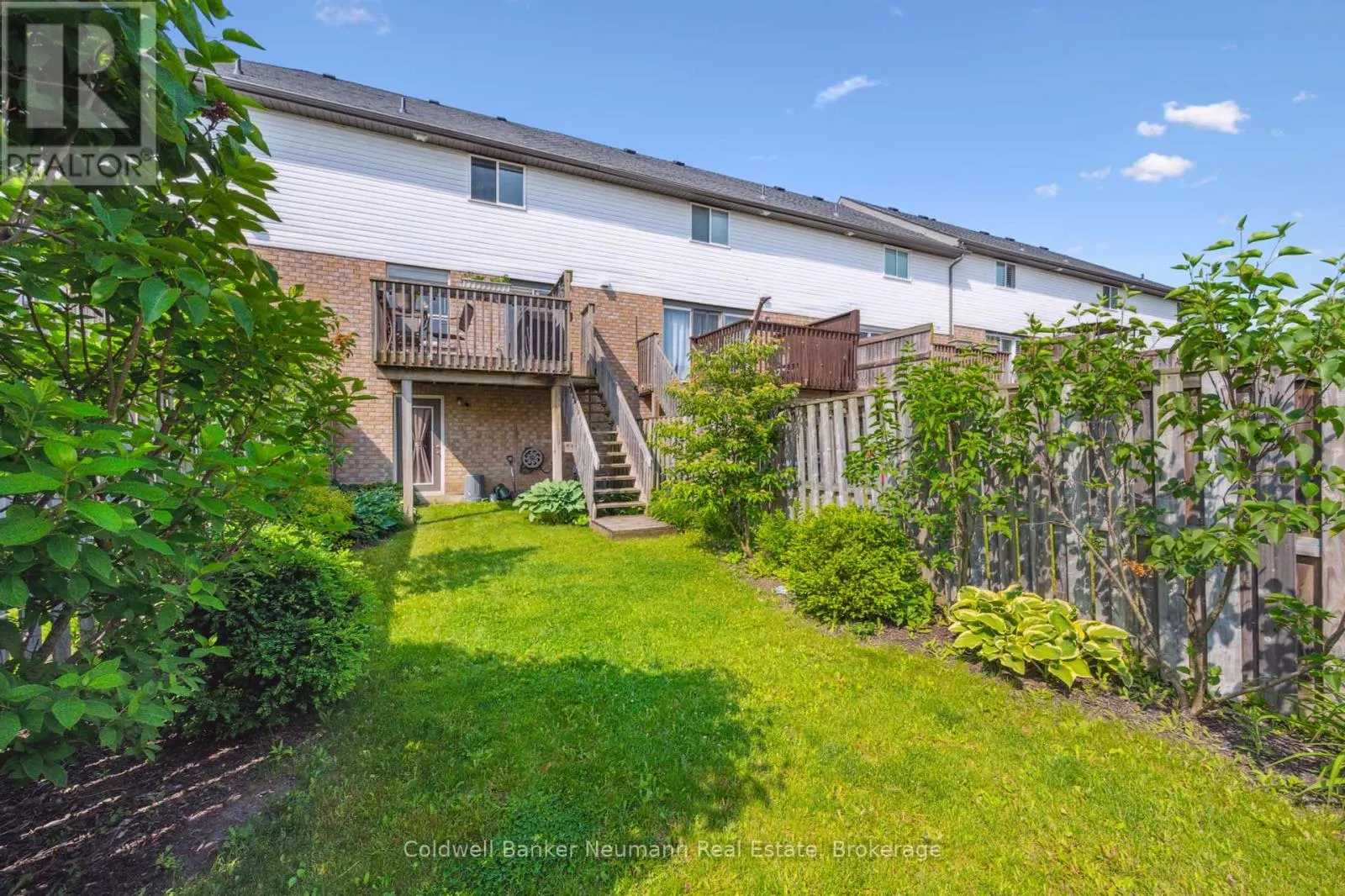 60 HASLER CRESCENT