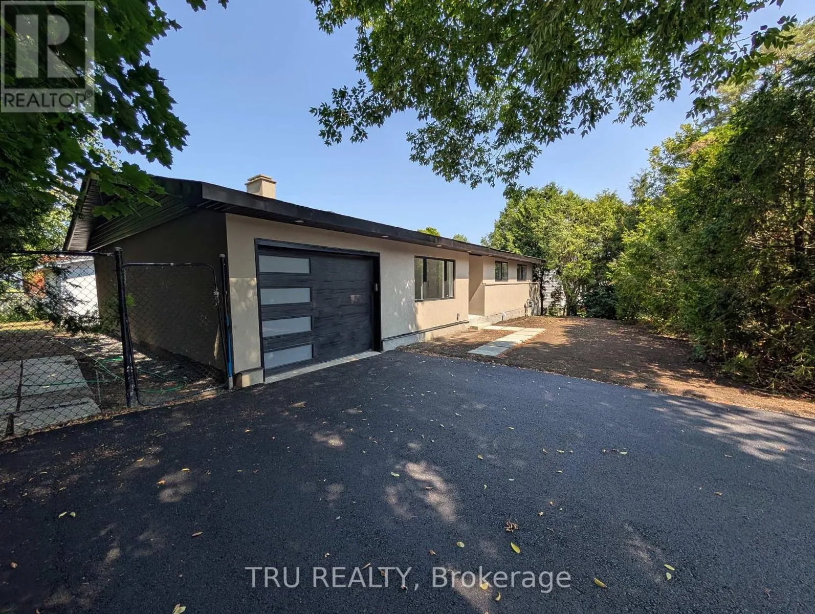 39 SUNNYCREST DRIVE