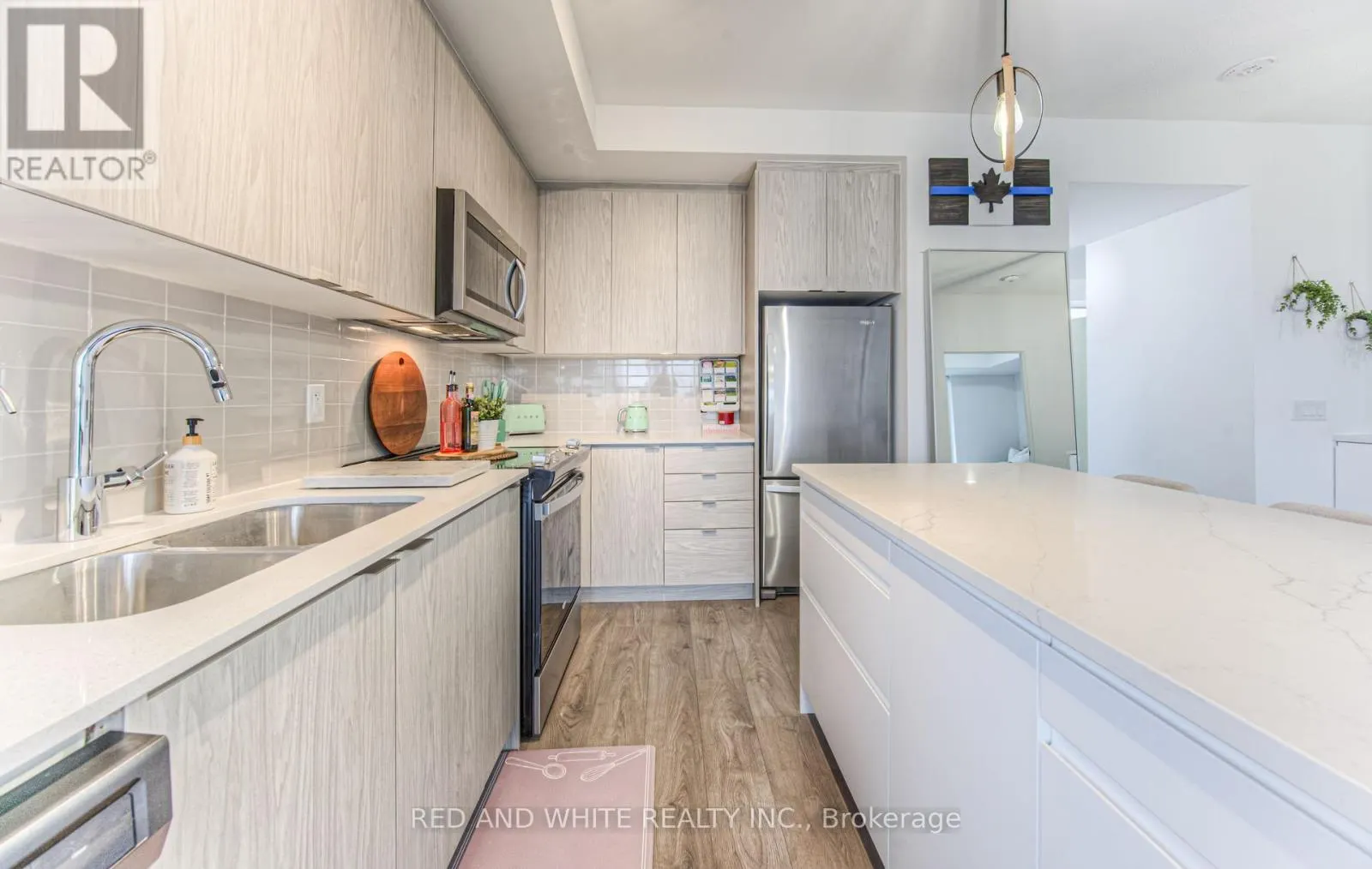 1308 - 55 DUKE STREET W
