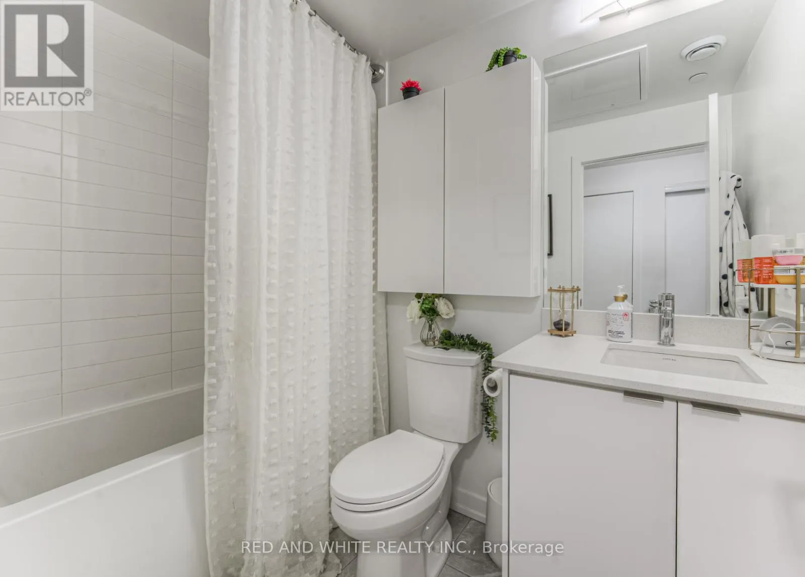 1308 - 55 DUKE STREET W